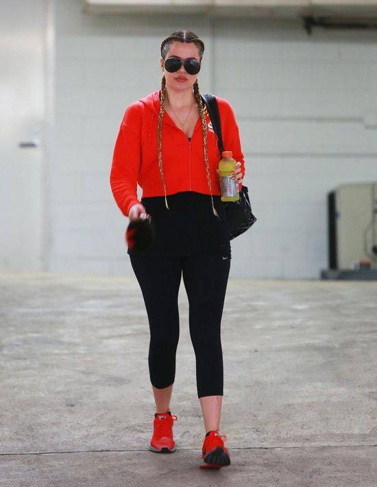 W ciągu 2 tygodni Khloe Kardashian zrzuciła 5 kg. JAK?