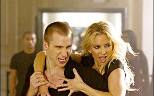 Kate Hudson w kabaretkach (FOTO)