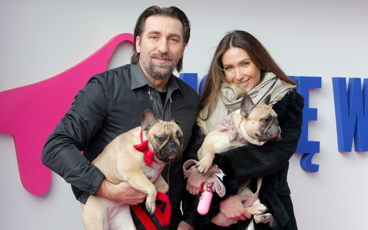 Tomasz Iwan oświadczył się Karolinie Woźniak. Pokazała piękny pierścionek!