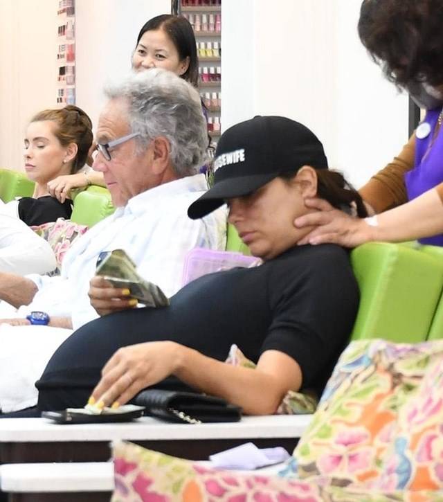 Przygnębiona Longoria bez makijażu. Kiepsko znosi ostatnie dni ciąży!