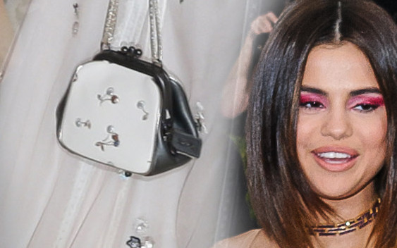 Na torebce Seleny Gomez była ukryta wiadomość