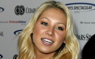 Anna Kournikova nie potrzebuje operacji