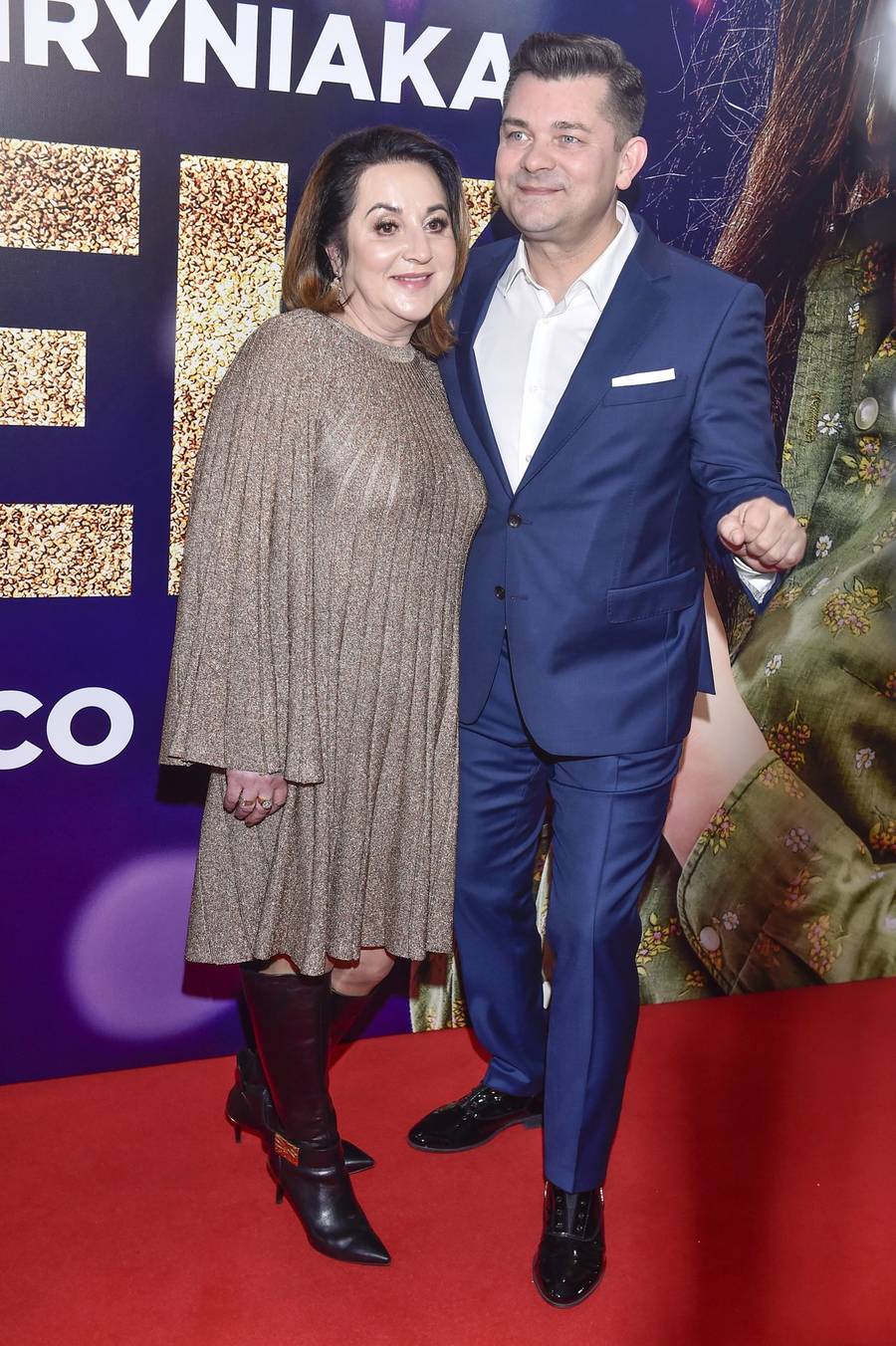 Premiera “Zenka”. Zenek Martyniuk w towarzystwie DWÓCH kobiet!