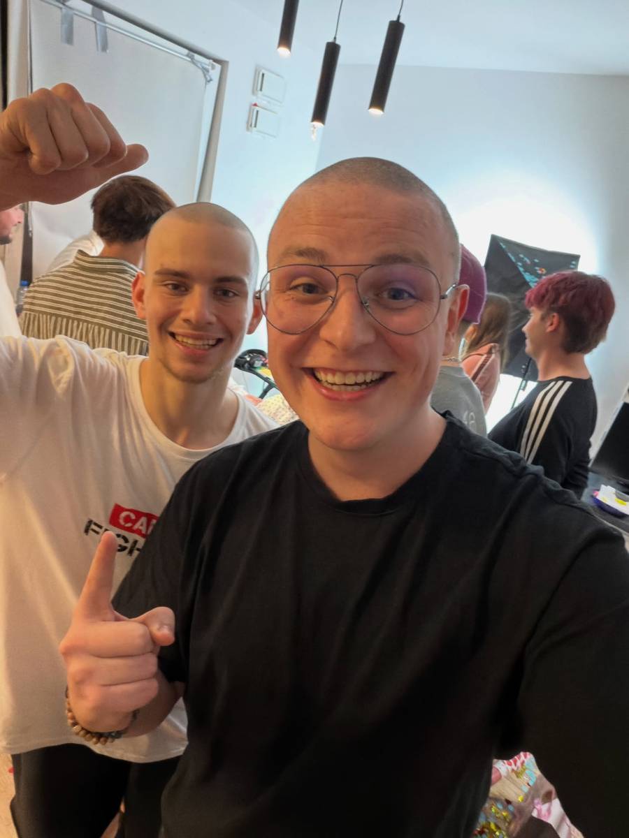 Gwiazdy golą się dla dzieciaków, fot. Instagram