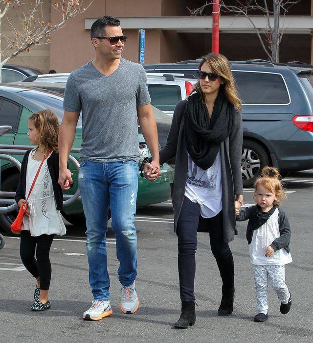 Jessica Alba z rodziną na zakupach