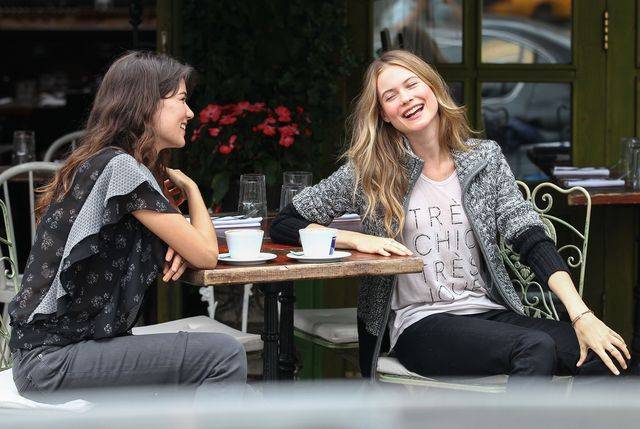 Behati Prinsloo podczas sesji zdjęciowej