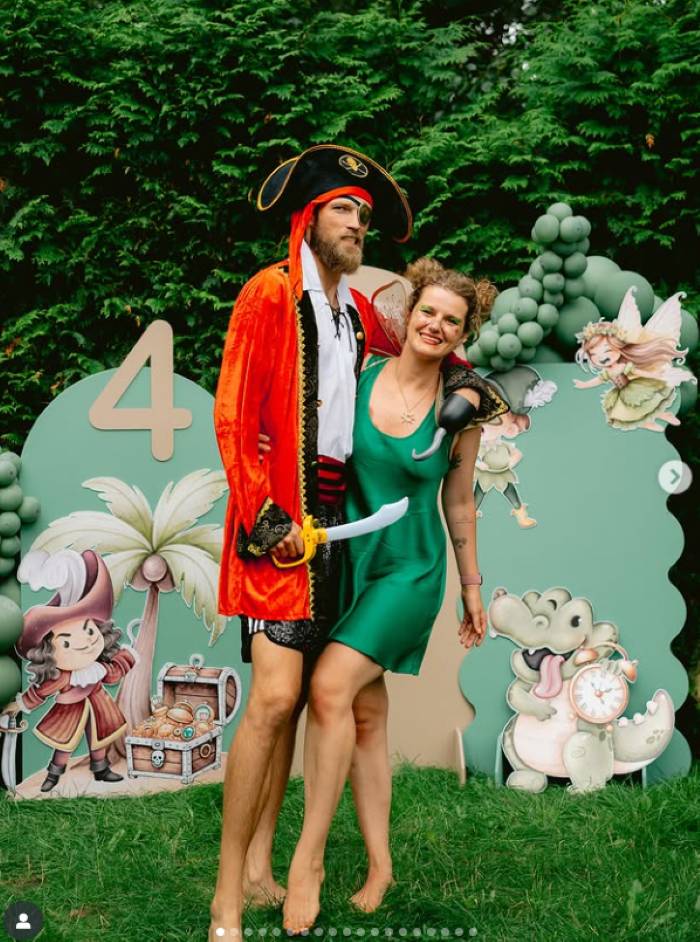 Zborowska i Wrona urządzili bajkowe urodziny córki! Basen, barman i fikuśne kostiumy, a to dopiero początek (FOTO)