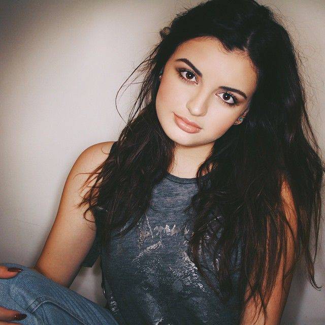 Rebecca Black – najgorsza piosenkarka YouTube zmienia wizerunek