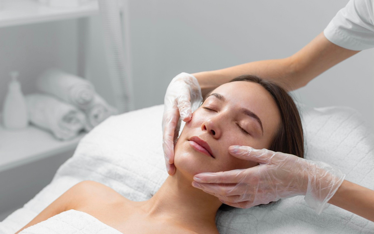 HIFU – najskuteczniejszy zabieg PREMIUM do modelowania twarzy i ciała. Sprawdź sama!