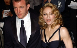 Ile będzie kosztował Modonnę rozwód?