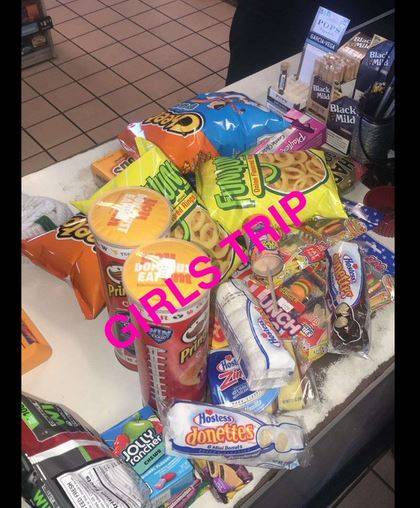 Kylie Jenner udowodniła tym, że NIE jest w ciąży?