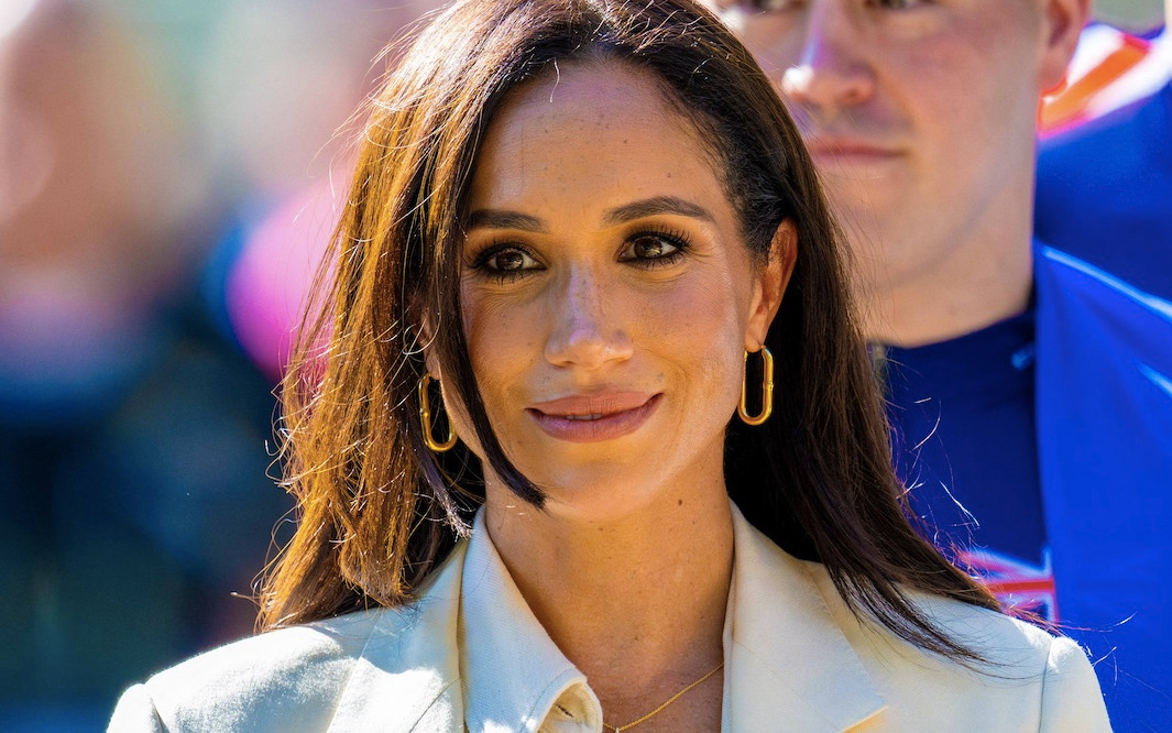 Dawno niewidziana Meghan Markle przyłapana w dresie [wideo]