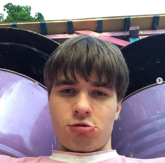 Boże, nie macie już o czym pisać?! Przecież to jest DNO!