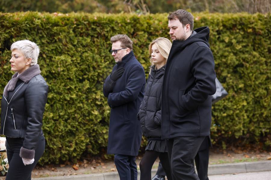 Tłumy na pogrzebie Agnieszki Maciąg: Mąż z córką Helenką, Wilczak, Janiak i Malinowska…