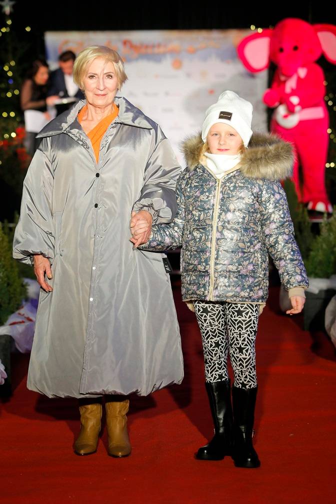 Charytatywny pokaz mody “Gwiazdy dzieciom”. Mandaryna zadebiutowała z nowym partnerem