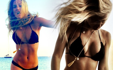 Greckie wakacje Bar Refaeli (FOTO)