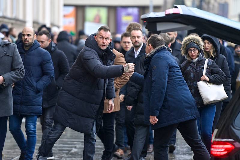Pogrzeb Lucjana Brychczego. Tłumy piłkarzy i kibiców przyszły pożegnać legendę Legii Warszawa