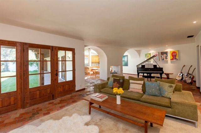 Dom Roberta Pattinsona