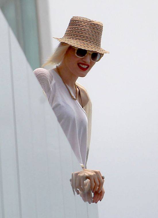 Gwen Stefani na plaży z synami