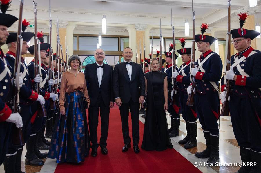 Marta Nawrocka zachwyca stylizacją w Szwajcarii, fot. Instagram