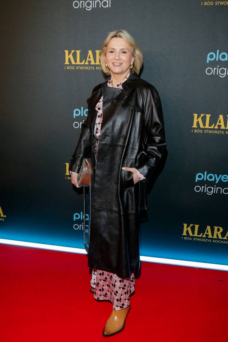 Gwiazdy serialu “KLARA”: Izabela Kuna pozuje z mężem na ściance, Gorczyca i Czeczot nie byli gorsi