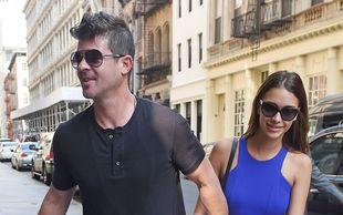 Robin Thicke oświadczył się swojej 20-letniej dziewczynie?