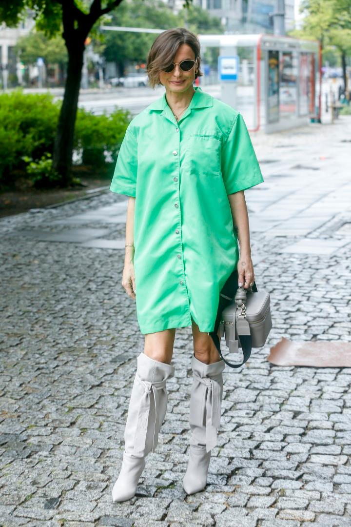 Katarzyna Sokołowska wróciła już do formy po porodzie! Zaprezentowała się w neonowo-zielonej sukience