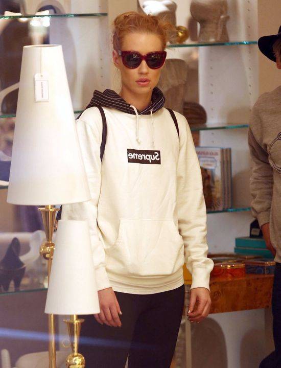 Iggy Azalea powiększyła piersi