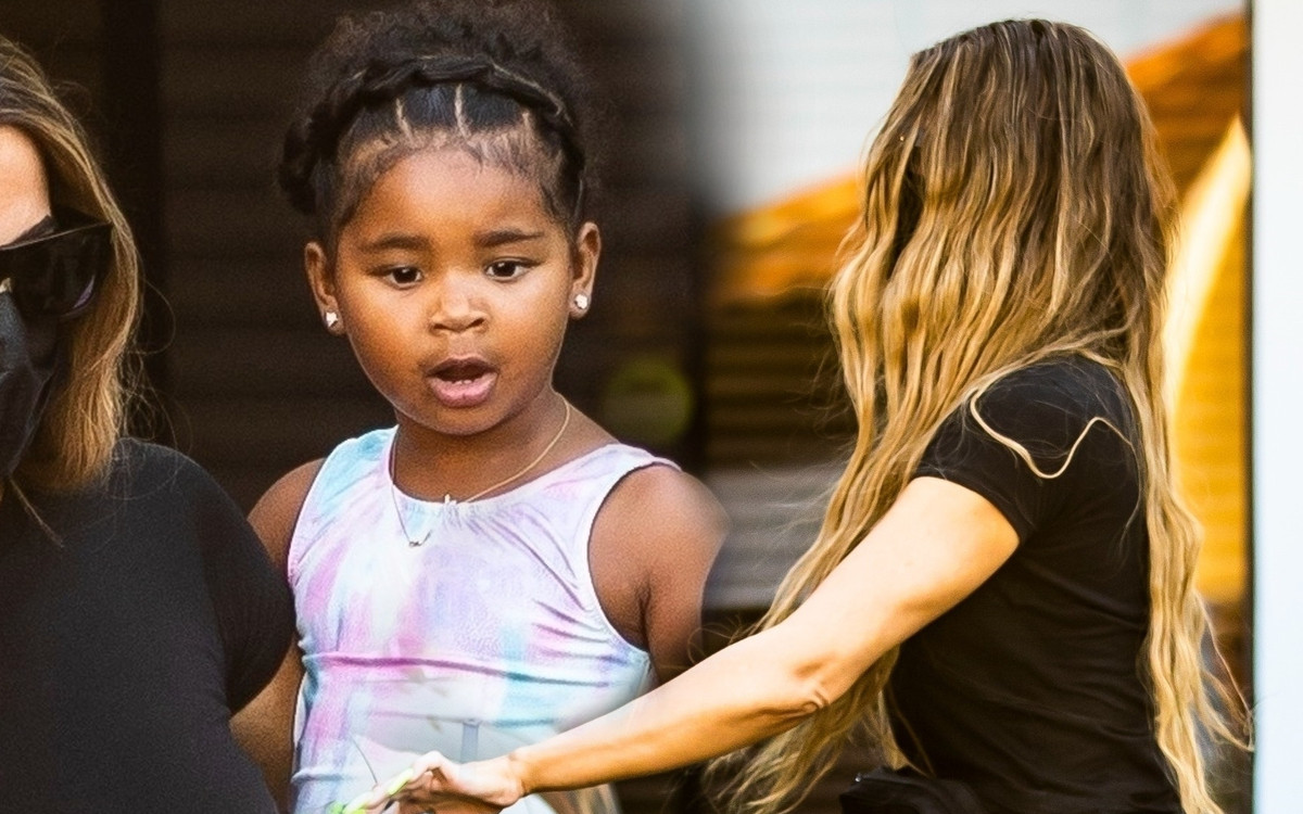 Khloe Kardashian zabrała True na zajęcia gimnastyczne. Uwagę zwracają dłonie celebrytki – nie ze względu na brak pierścionka (ZDJĘCIA)