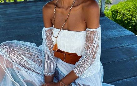 Klaudia El Dursi zatrzymała się po chleb jadąc na KWARANTANNĘ – co o tym myślisz?