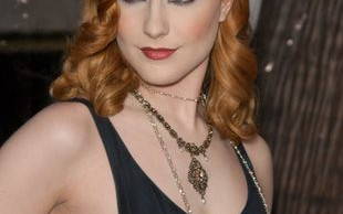 Ruda Dita Von Teese na czerwonym dywanie (FOTO)