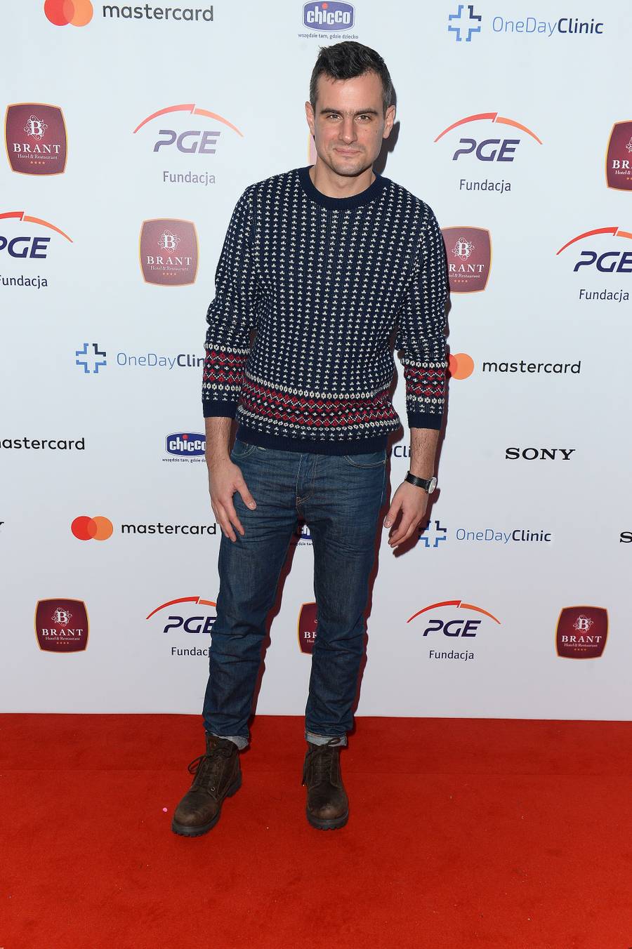 Zakościelny z wózkiem i koszmarna stylizacja pogodynki, czyli…