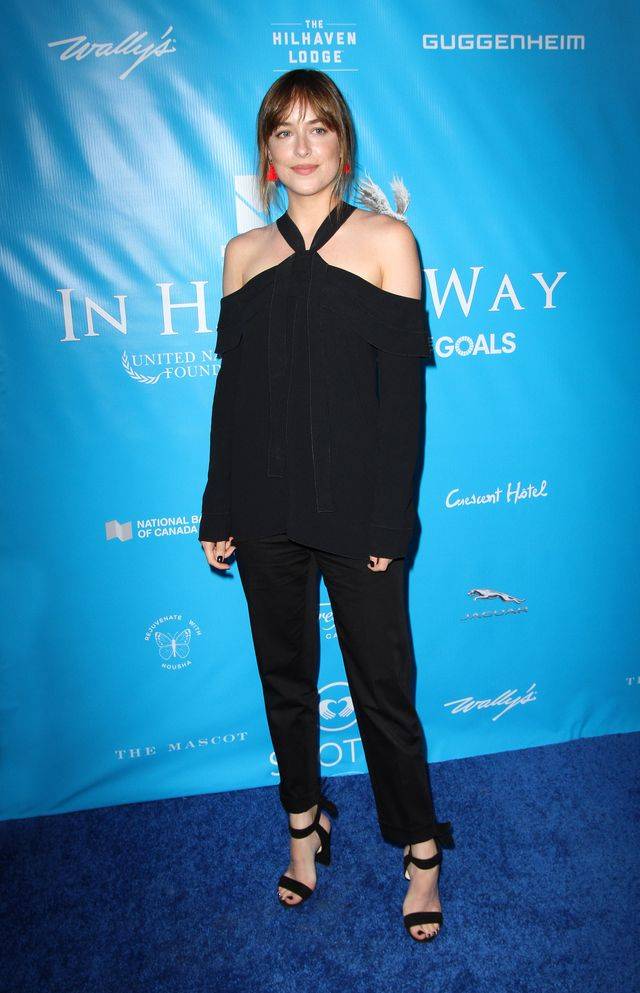 Jak Dakota Johnson wygląda bez DOCZEPÓW?