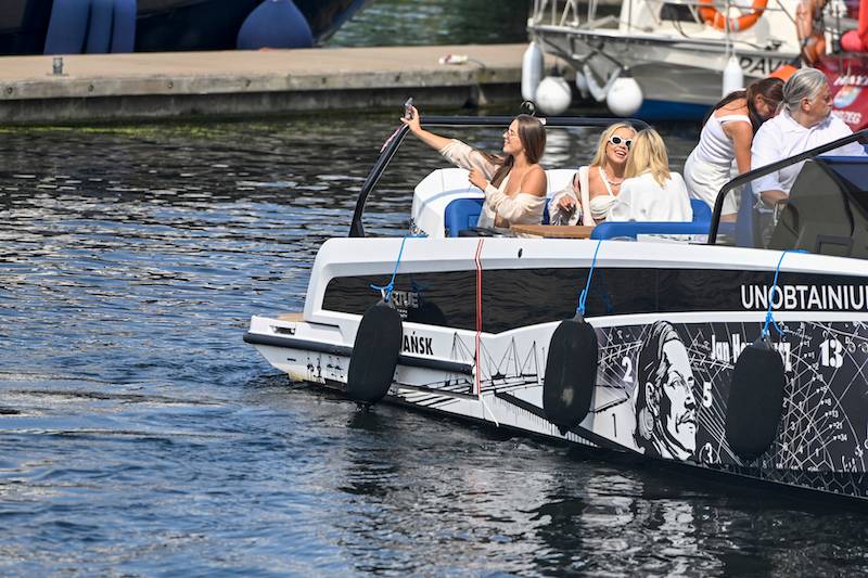 Izabella Budryn, Ola Nowak i Anna Skura przyłapane na urlopie w Madrycie (ZDJĘCIA)