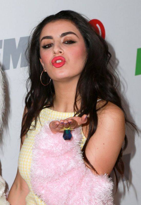 Charli XCX – nowa gwiazda lubi być wyzywająca