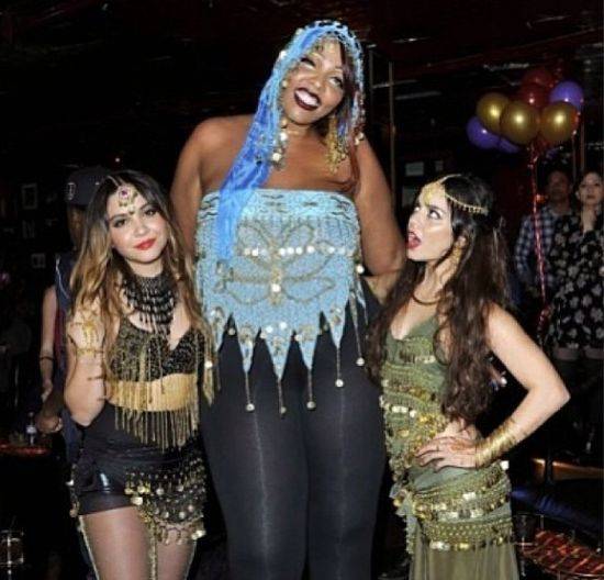 Ashley Amazon – matka twerkania