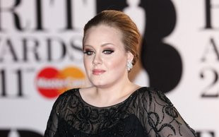 Adele śpiewa piosenkę do nowego filmu o Jamesie Bondzie