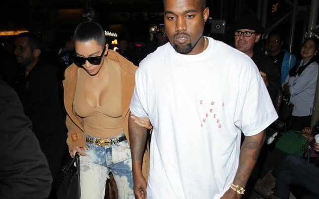 Kim Kardadshian kupiła sześć TESTÓW CIĄŻOWYCH (Snapchat)