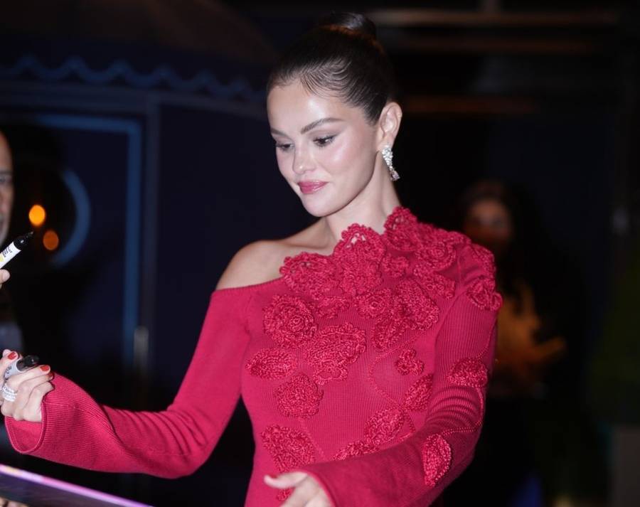 Szczuplutka Selena Gomez podbija Nowy Jork! Aż trudno oderwać od niej wzrok (FOTO)