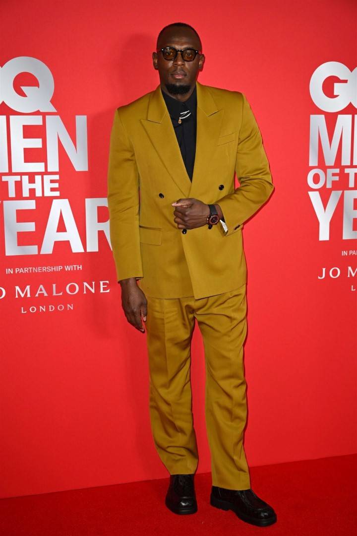 Brytyjska edycja gali GQ Mężczyźni Roku 2024: Nicole Kidman wtopiła się w ściankę, Jude Law w za dużych spodniach, Bella Ramsey