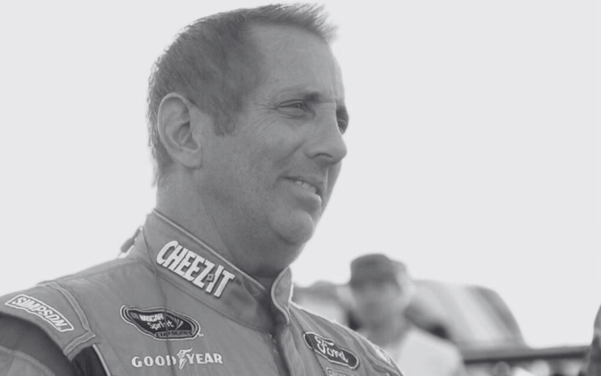 Tragiczna śmierć legendarnego kierowcy i jego rodziny. Nie żyje siedem osób