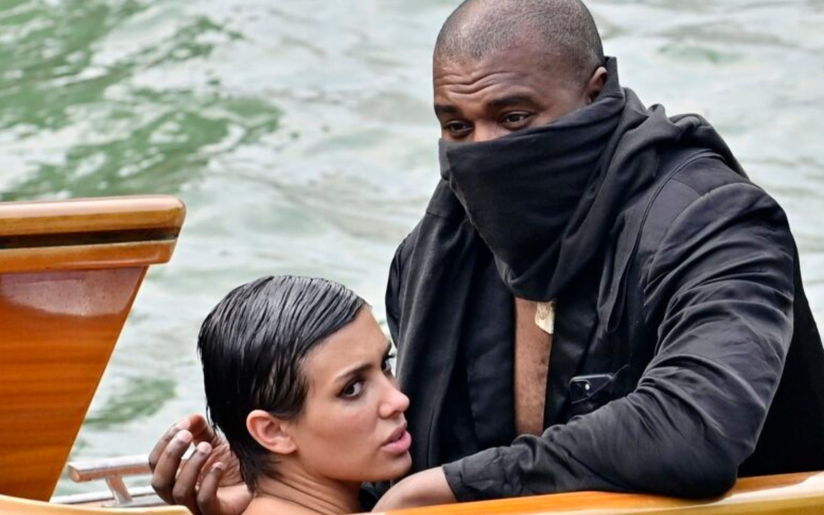 Żona Kanye Westa przełamuje milczenie po skandalicznym rejsie w Wenecji. “Wstyd przed ojcem”