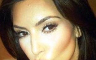 Kim Kardashian nie daje o sobie zapomnieć (FOTO)