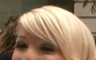 Katie Piper – oszpecona kwasem modelka pomaga innym (FOTO)