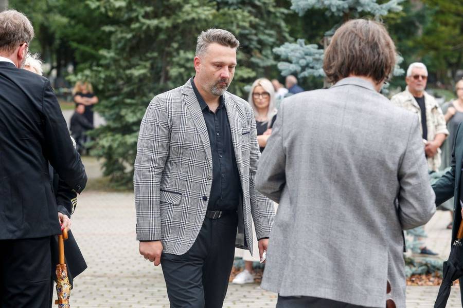 Plejada gwiazd żegna Joannę Kołaczkowską! Ten widok rozdziera serce na kawałki…(FOTO)