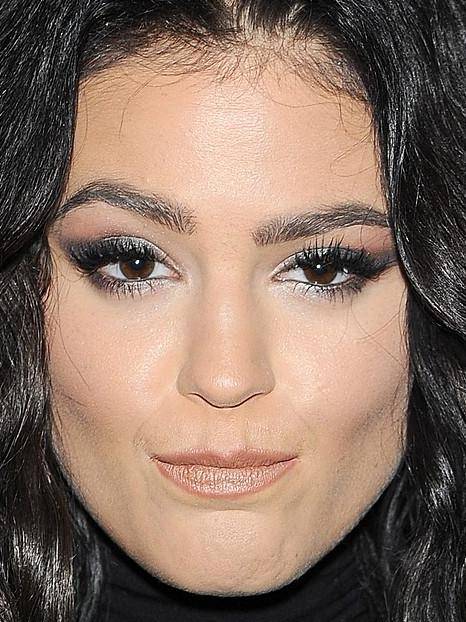 SZOK! Jak makijaż zmienił Honoratę Skarbek