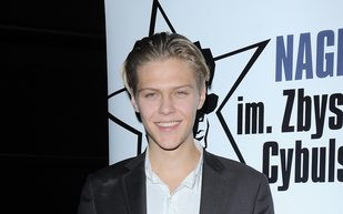 Jakub Gierszał gra szkolnego gwiazdora w amerykańskim filmie