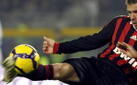 David Beckham depiluje nogi (FOTO)