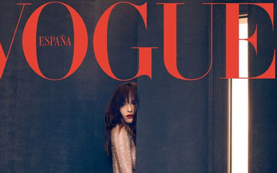 Dakota Johnson pokazuje pośladki na okładce Vogue’a