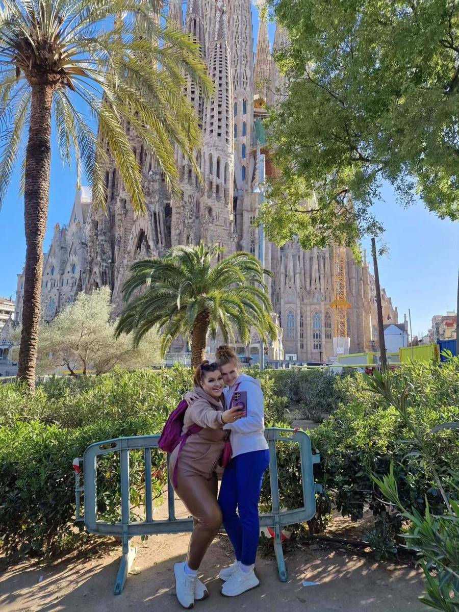 Katarzyna Skrzynecka z rodziną, fot. Instagram